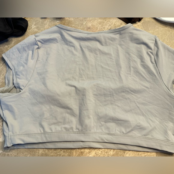 SKIMS SIGNATURE SWIM
SUPER CROPPED T-SHIRT SIZE 3X - Picture 3 of 5